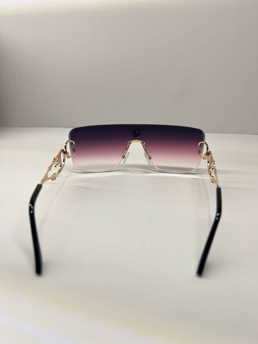 Dior Pink Gradient - Picture 3 of 6